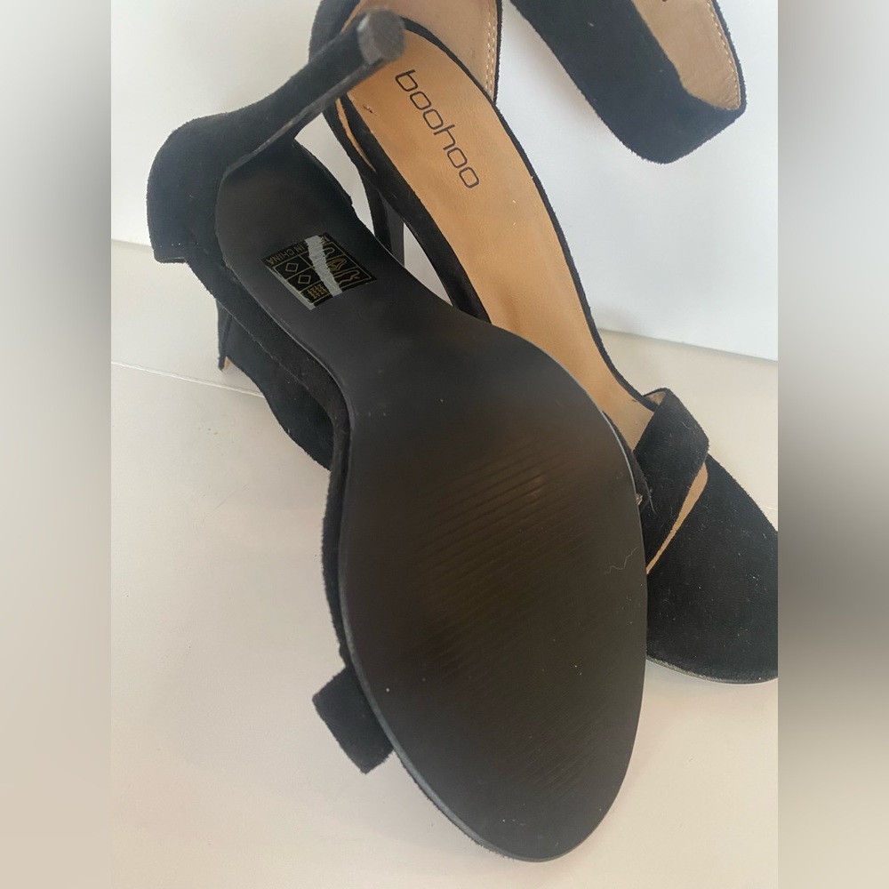 BooHoo Heels - Picture 5 of 11